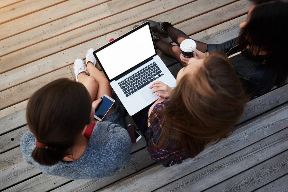 Laptop Scholarships for College