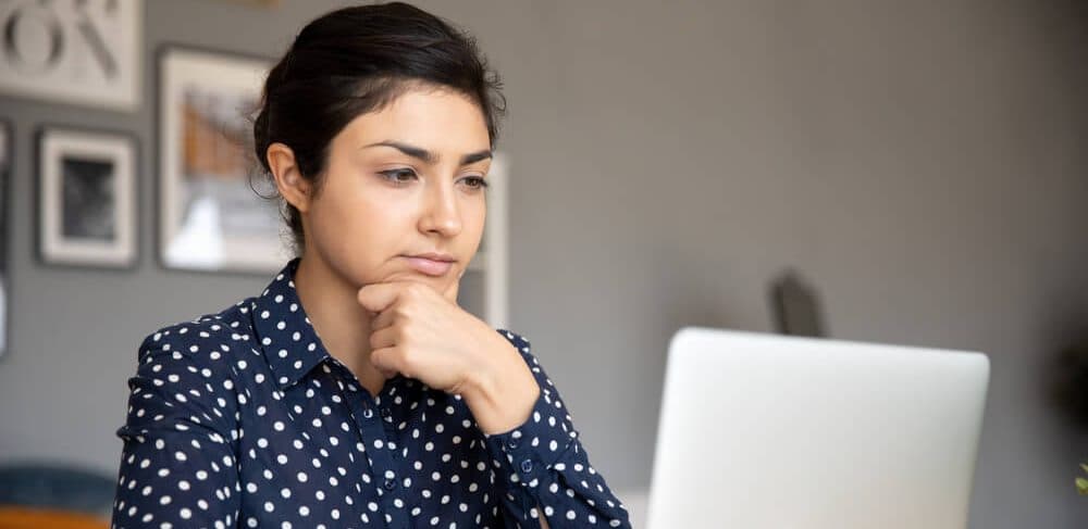 Scholarship Essay Guide (With Example)