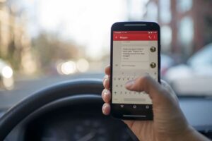 Autoinsurance.org’s Phone Use and Driving Scholarship