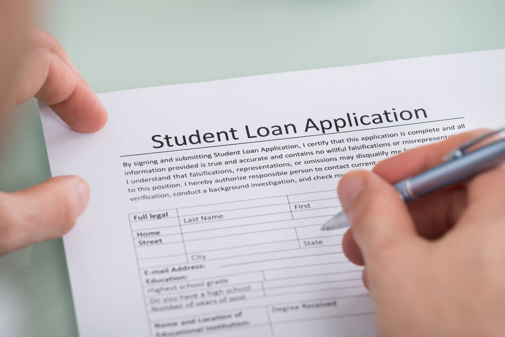 How to Apply for Student Loans: Federal and Private