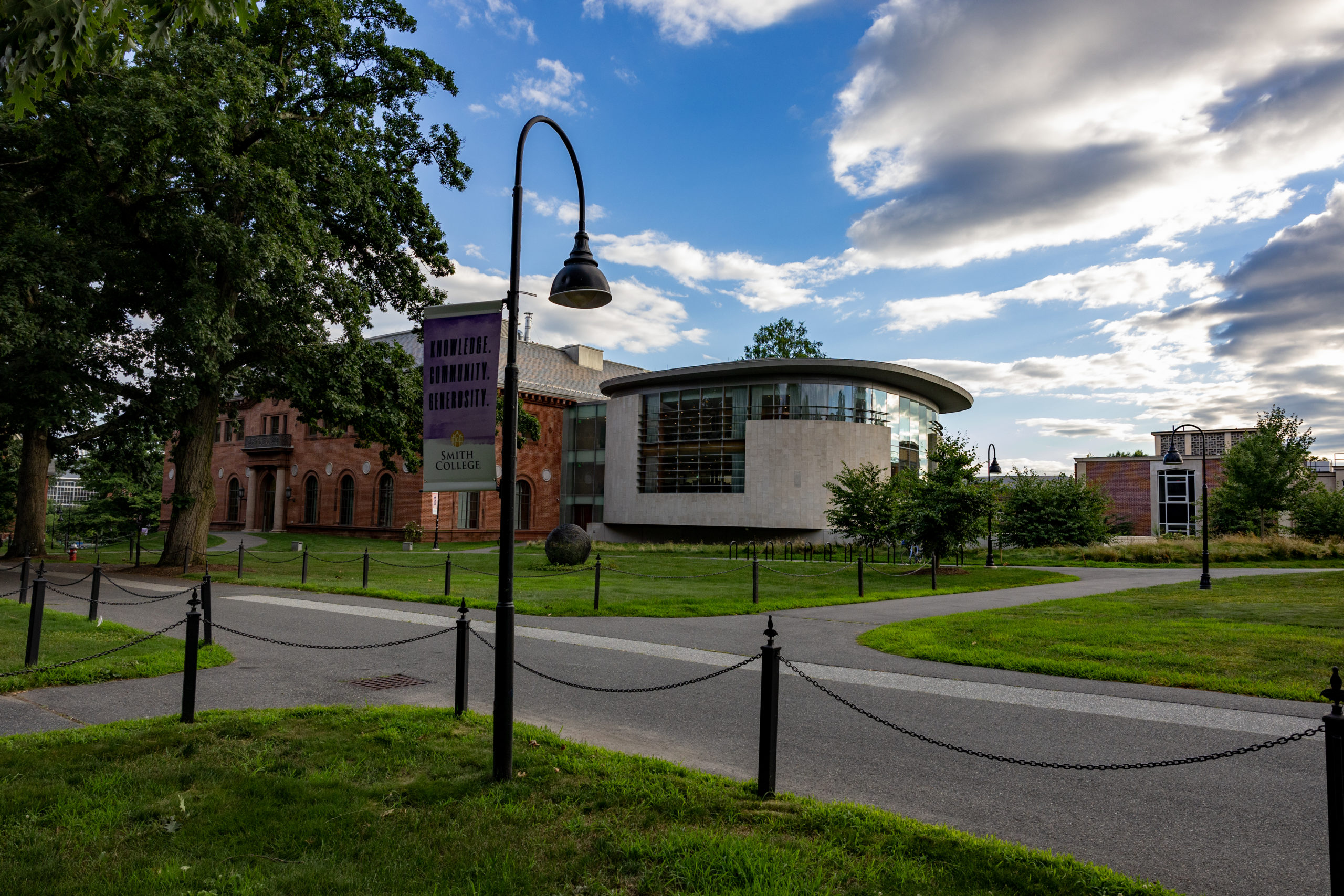 Smith College logo